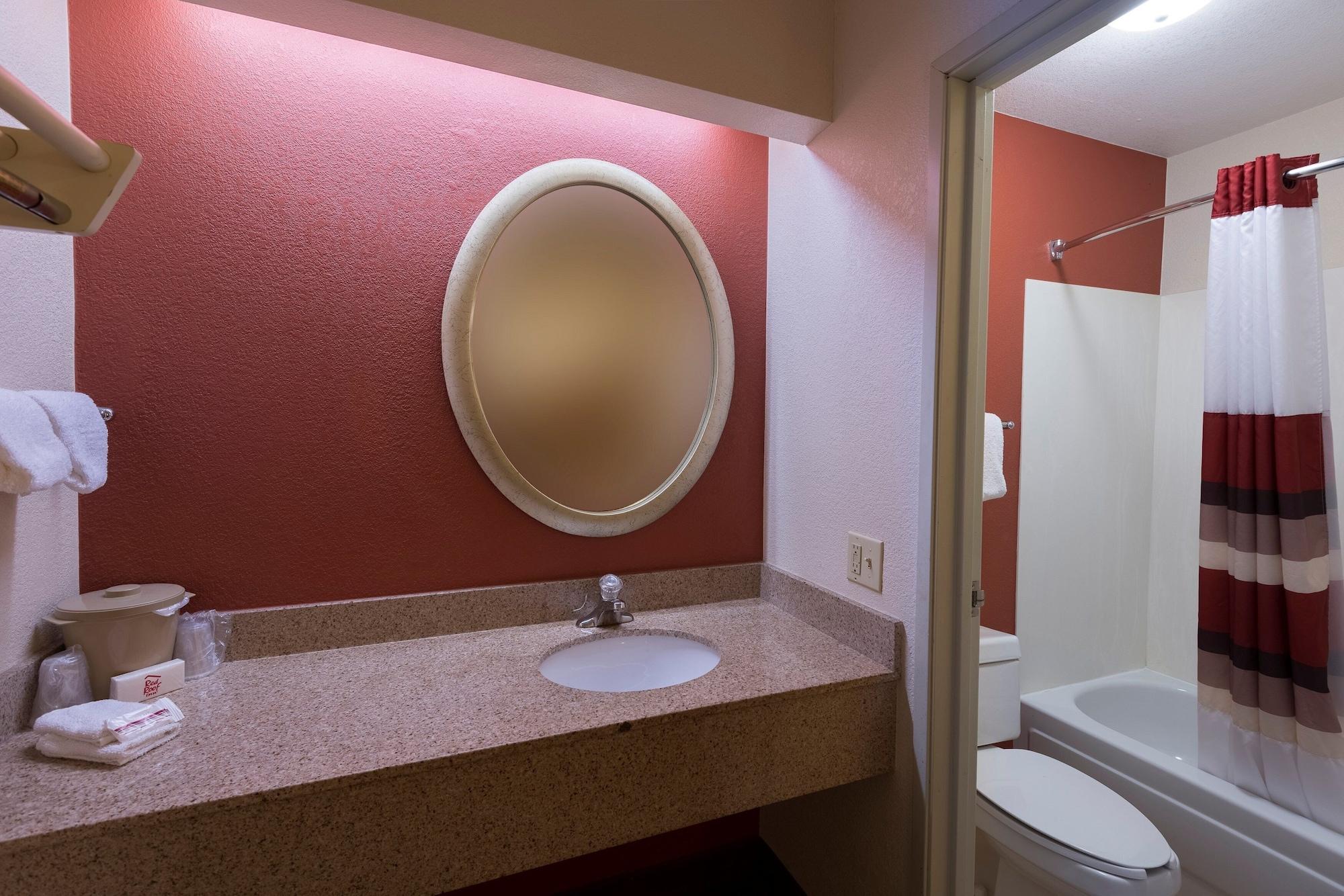 Red Roof Inn San Antonio Airport Bagian luar foto