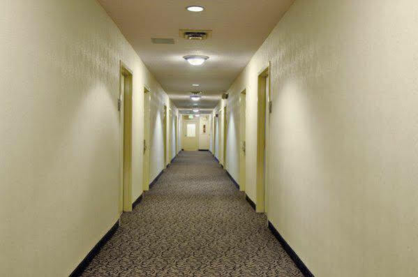 Red Roof Inn San Antonio Airport Bagian luar foto